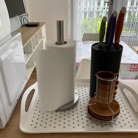 Morgane-balcon Couvert-wifi-pres Centre-linge Et Menage * Reims