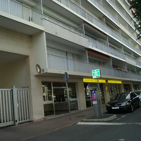 شقة Morgane-balcon Couvert-wifi-pres Centre-linge Et Menage رانس